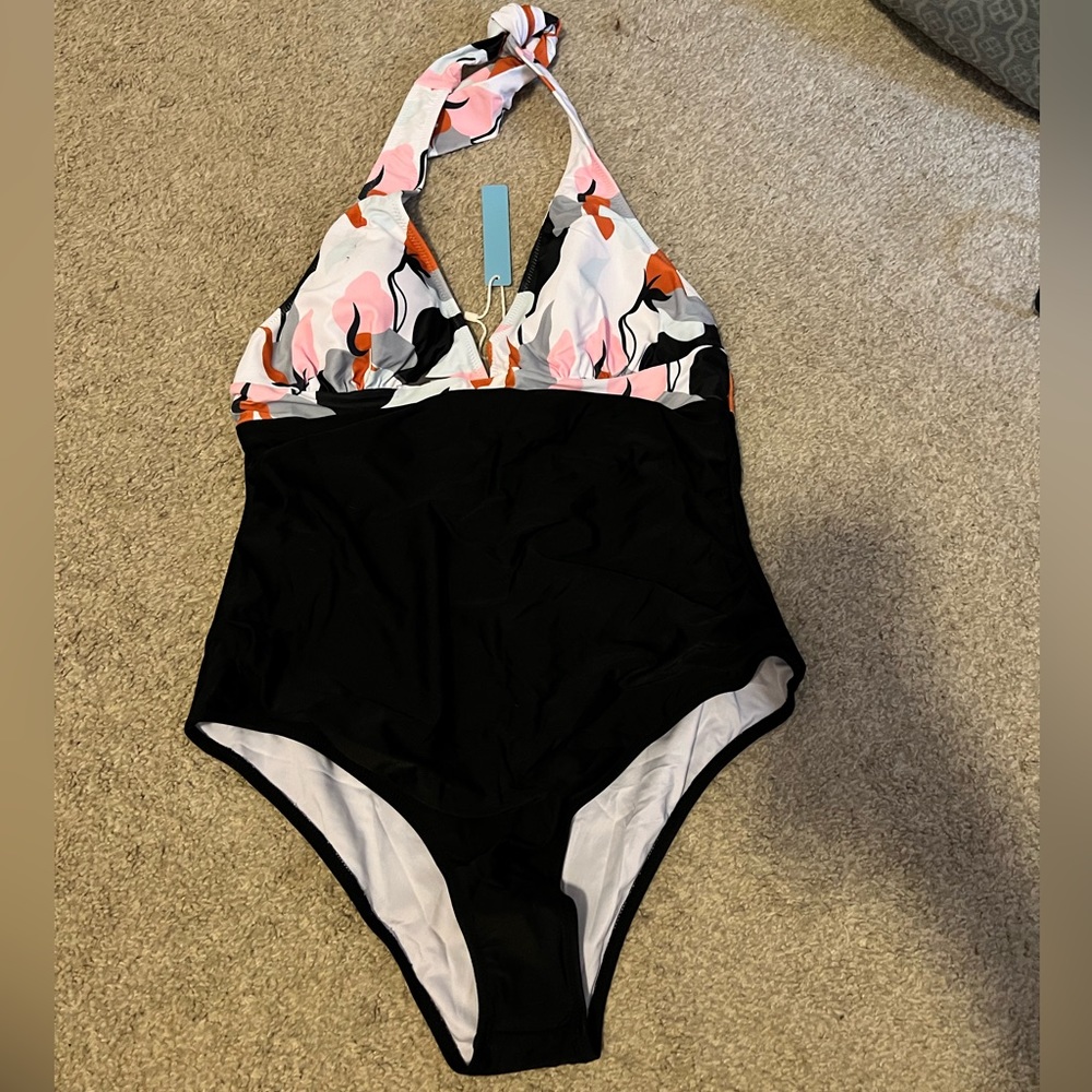 NWT, Popvil Halter Swim Suit